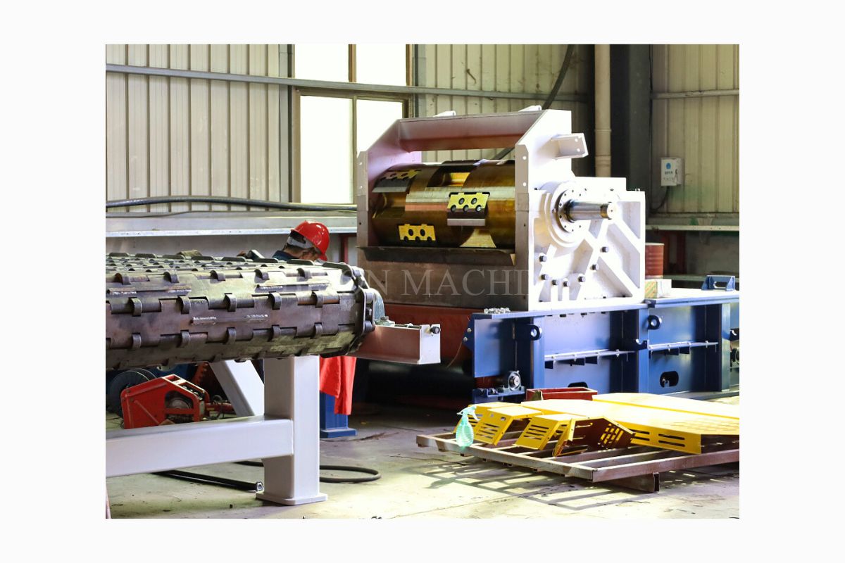 <span style="color:#0947cf;"><strong><span style="font-family:Poppins;">Reinforced Rotor and Pressure Knife Design</span></strong></span><br /> <link href="https://fonts.googleapis.com/css?family=Poppins" rel="stylesheet" type="text/css" />